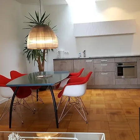 Holiday home Huisje Aan De Maas Maastricht